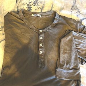 Buck Mason men's small Henley . Medium grey
